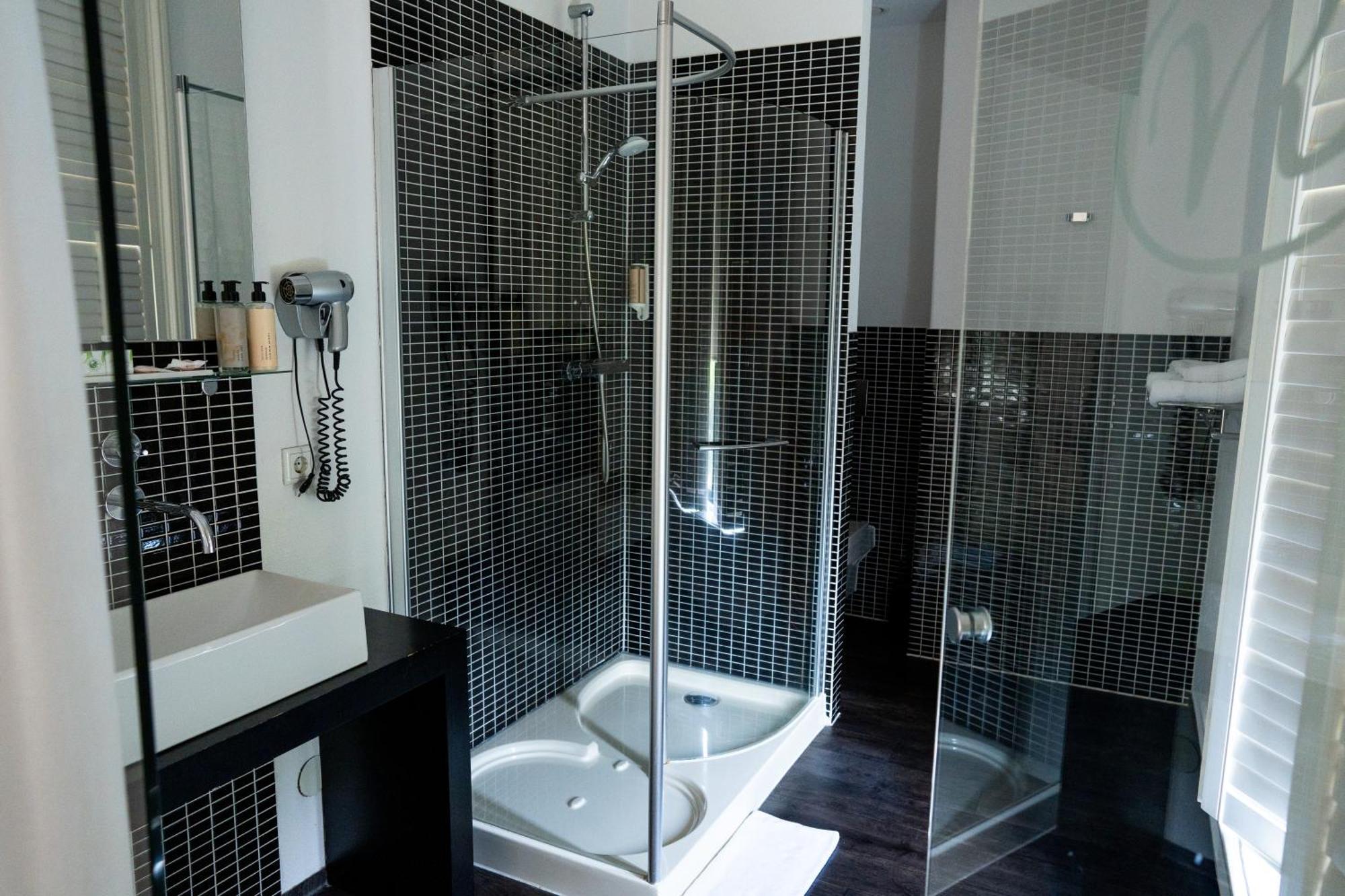 Hotel Villa Ruimzicht Дутинхем Экстерьер фото